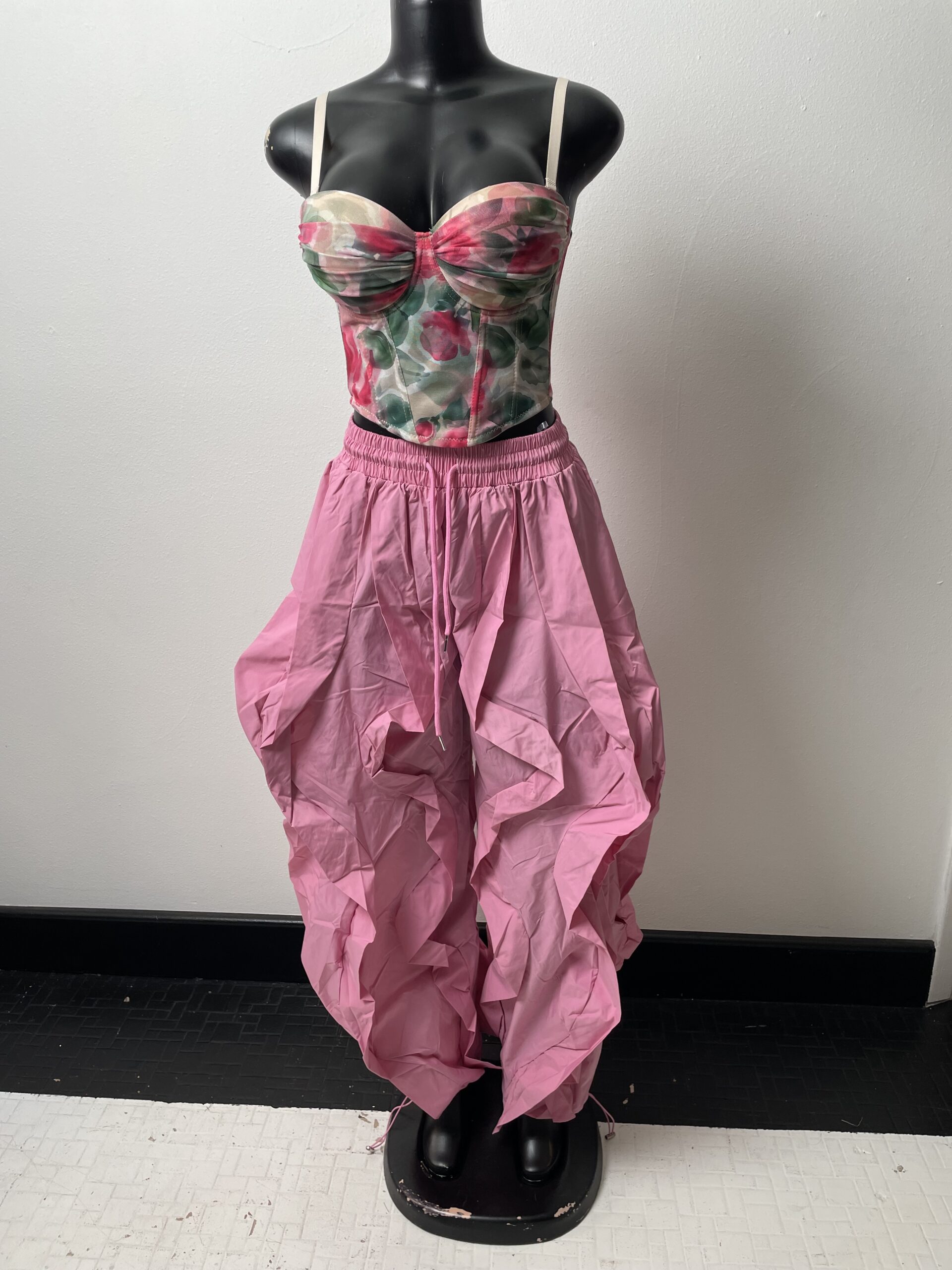 Sculpted Ruffle Joggers - Image 3