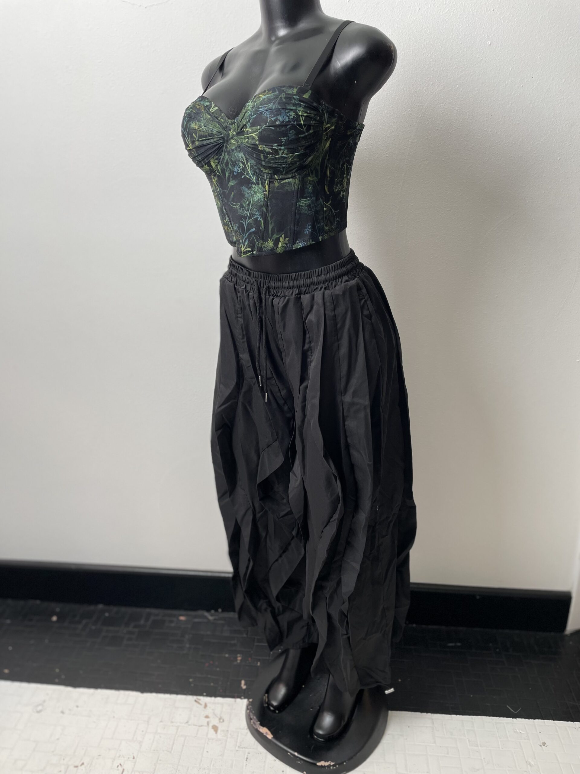 Sculptural Wide-Leg Pants - Image 2